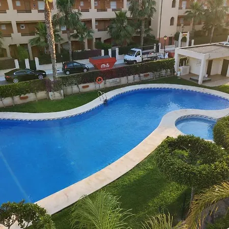 Bajo De Esencia Relajante Con Piscina Privada Y Patio! Apartament *