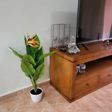 Apartment Bajo De Esencia Relajante Con Piscina Privada Y Patio! *