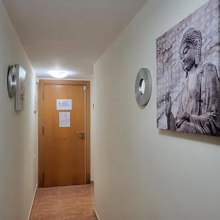 Bajo De Esencia Relajante Con Piscina Privada Y Patio! * Vera