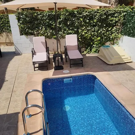 Bajo De Esencia Relajante Con Piscina Privada Y Patio! Apartment Vera