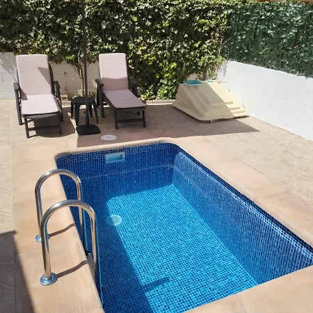 Bajo De Esencia Relajante Con Piscina Privada Y Patio! Apartment